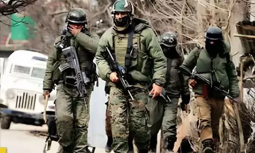 ‘ഓപ്പറേഷൻ ട്രാഷി’: കശ്മീരിൽ ഭീകരരുമായുള്ള ഏറ്റുമുട്ടലിൽ സൈനികന് വീരമൃത്യു