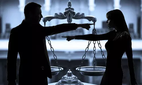 ഇൻകം ടാക്‌സ് ഓഫീസറല്ല, വെറും തട്ടിപ്പുവീരൻ! ഭർത്താവിനെതിരെ ഗുരുതര വെളിപ്പെടുത്തലുമായി ഭാര്യ