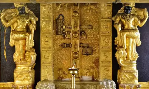 ശബരിമല സ്വർണക്കൊള്ള; സമഗ്ര അന്വേഷണത്തിന് നിർദേശിച്ച് ഹൈക്കോടതി