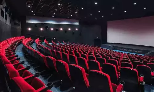 സിനിമാ സമരം പിന്‍വലിച്ചു; മന്ത്രിയുമായുള്ള ചര്‍ച്ചകള്‍ ഫലം കണ്ടെന്ന് നേതാക്കൾ