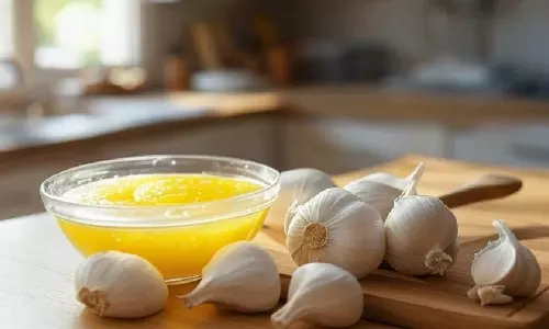 കാൻസറിനും ഹൃദ്രോഗത്തിനുമെതിരെ ഒരു കവചം; വെളുത്തുള്ളിയും നെയ്യും ചേർന്നാൽ അത്ര നിസാരക്കാരല്ല