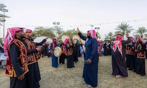 Popularity of Klyija; 30,000 visitors a day at the festival in Buraidah