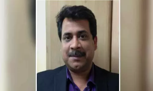 കുഴിയിൽ വീണ് യുവാവ് മരിച്ചതിൽ ബിൽഡർ അറസ്റ്റിൽ; നോയിഡ അതോറിറ്റി സിഇഒയെ സർക്കാർ പുറത്താക്കി