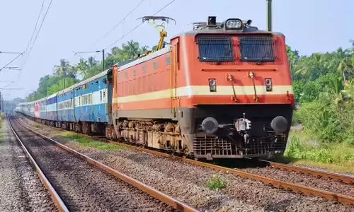 Thane Man Loses Leg After Robber Snatches Phone Pushes Him Off Moving Train