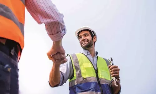 ഒമാനിൽ വേതന സംരക്ഷണ സംവിധാനം ശക്തം; 1.41 ലക്ഷം സ്ഥാപനങ്ങൾ രജിസ്റ്റർ ചെയ്തു