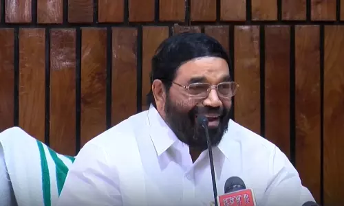 വിമാന അപകടമുണ്ടായ ഉടൻ പ്രധാനമന്ത്രി രാജിവെക്കുമോ; രാജി ആവശ്യം തള്ളി വി.എൻ വാസവൻ