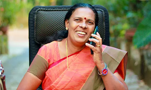 സിപിഎമ്മിന് വർഗീയ നിലപാട്; കൊല്ലത്ത് സിപിഎം ജില്ലാ കമ്മിറ്റി അംഗം സുജ ചന്ദ്രബാബു മുസ്‌ലിം ലീഗിൽ ചേർന്നു