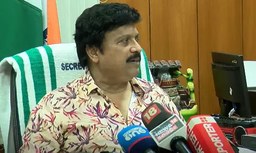 തന്നെ ഉമ്മൻചാണ്ടിയാണ് ചതിച്ചത്, രണ്ടു മക്കളെയും വേർപിരിച്ചു: ചാണ്ടി ഉമ്മന് മറുപടിയുമായി കെ.ബി ​ഗണേഷ്  കുമാർ