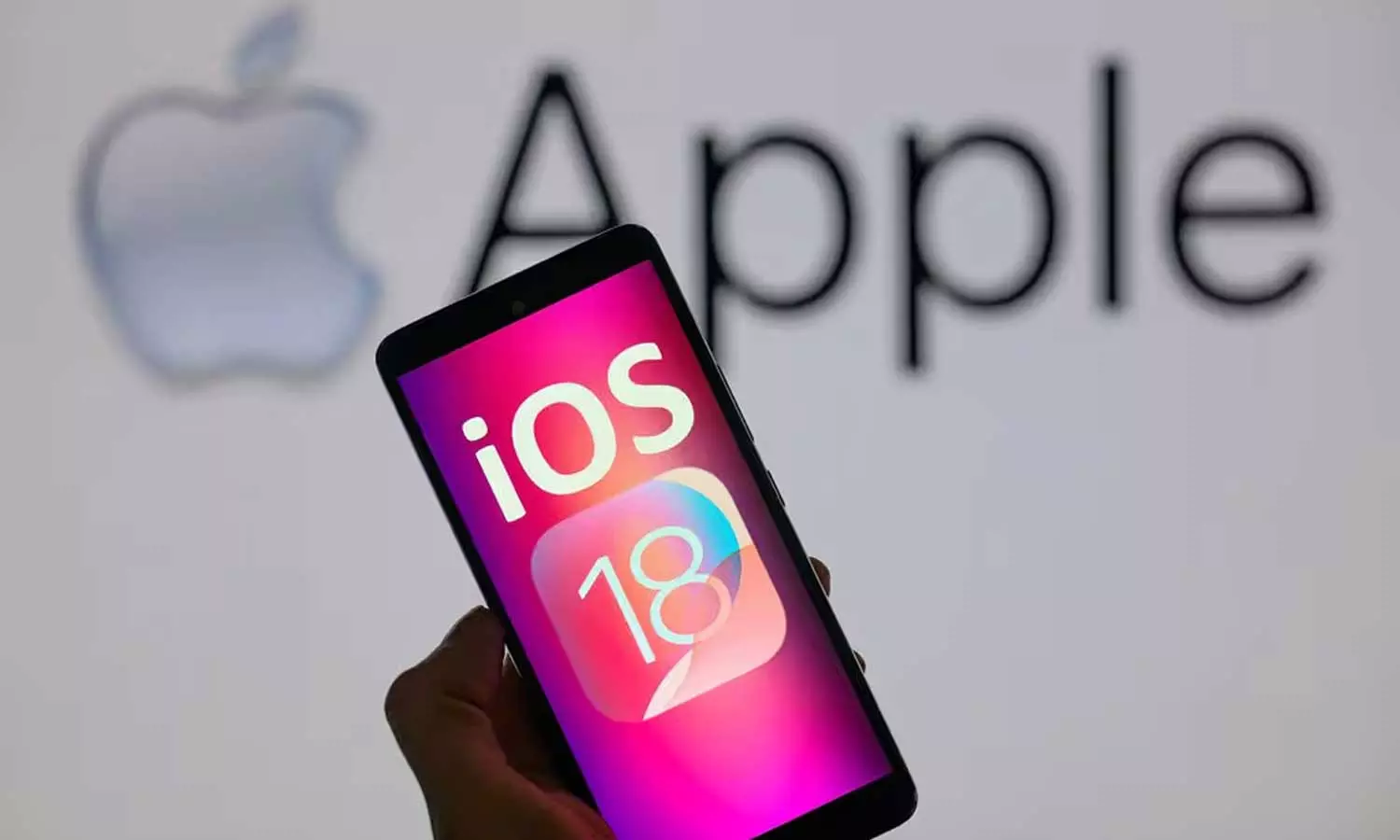 സ്മാർട്ട്ഫോൺ വിപണിയെ ഞെട്ടിക്കാനൊരുങ്ങി ആപ്പിൾ; 2027-ൽ എത്തുന്ന ഐഫോൺ 18ലെ അഞ്ച് വമ്പൻ മാറ്റങ്ങൾ ഇവയാണ്!