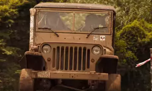 തൊള്ളായിരം കണ്ടിയില്‍ വാഹനാപകടം; ഓഫ് റോഡ് യാത്രക്കെത്തിയ ജീപ്പ് ഡ്രൈവർക്ക് ദാരുണാന്ത്യം