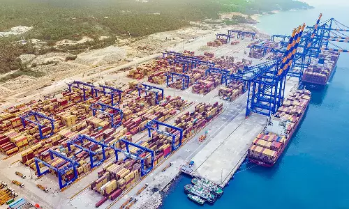 വിഴിഞ്ഞം അന്താരാഷ്ട്ര തുറമുഖം; രണ്ടാംഘട്ട നിർമാണ ഉദ്ഘാടനം മുഖ്യമന്ത്രി പിണറായി വിജയൻ നിർവഹിച്ചു