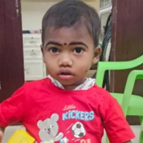 രണ്ടുവയസ് പ്രായമുള്ള കുഞ്ഞിനെ ട്രെയിനില്‍ ഉപേക്ഷിച്ചു; മാതാപിതാക്കളെ കണ്ടെത്താന്‍ പൊലീസ്