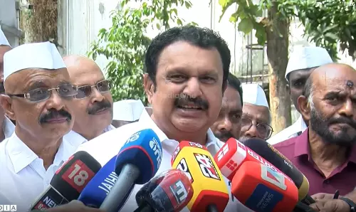 ക്യാപ്റ്റനടക്കം മുങ്ങാൻ പോകുന്ന കപ്പലാ...  അതിലേക്ക് തരൂരിനെപ്പോലെ അന്തർദേശീയ തലത്തിൽ അറിയപ്പെടുന്ന നേതാവ് കയറില്ല; കെ.മുരളീധരൻ