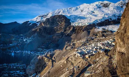 ഓക്‌സിജനും വെള്ളവുമില്ല, ജനസംഖ്യ 50,000: ലോകത്തിന്റെ നെറുകയിലെ നഗരത്തെക്കുറിച്ചറിയാം