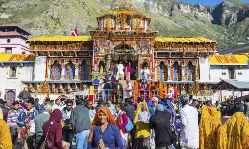 ബദരീനാഥ്-കേദാർനാഥ് ക്ഷേത്രങ്ങളിൽ അഹിന്ദുക്കൾക്ക് വിലക്കേർപ്പെടുത്താൻ നീക്കം