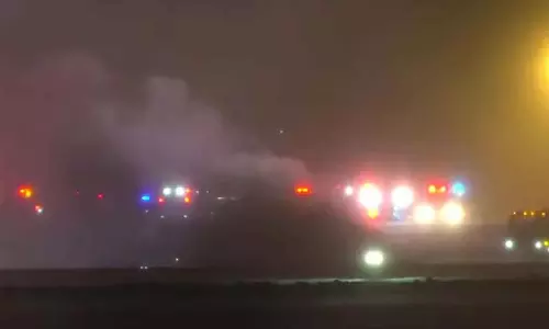 യുഎസിലെ വിമാനത്താവളത്തിൽ സ്വകാര്യ ജെറ്റ് തകർന്നുവീണു; 7 മരണം