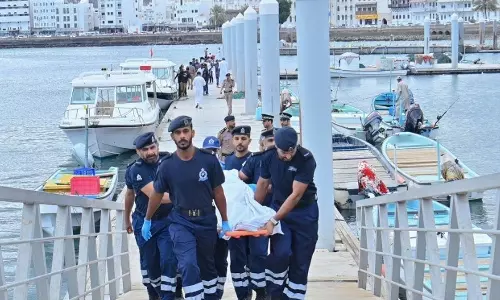 Boat carrying French tourists capsizes in Muscat; three French nationals die tragically