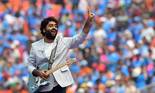 ഇന്ത്യൻ സംഗീതത്തിലെ പ്രണയ ശബ്ദം; വിരമിക്കൽ പ്രഖ്യാപിച്ച് അരിജിത് സിംഗ്