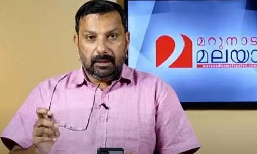 ഷാജന്‍ സ്‌കറിയ ഒളിവിലെന്ന് പൊലീസ്, യൂട്യൂബില്‍ വീഡിയോ പോസ്റ്റ് ചെയ്യുന്നുണ്ടല്ലോയെന്ന് കോടതി;  അറസ്റ്റ് ചെയ്യാത്തതില്‍ രൂക്ഷവിമർശനം