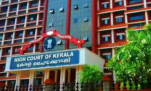 തിരുവിതാംകൂര്‍ ദേവസ്വം ബോര്‍ഡിലെ ഡിജിറ്റലൈസേഷന്‍; ഒരാഴ്ച്ചക്കകം പ്രാഥമിക റിപ്പോര്‍ട്ട് നല്‍കാന്‍ ഹൈക്കോടതി നിര്‍ദേശം