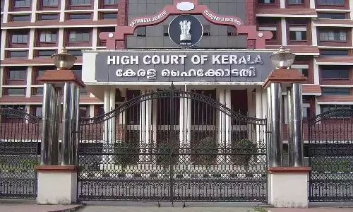 ആർത്തവ അവധി നൽകാൻ സാധിക്കില്ല; ഹൈക്കോടതിയിൽ കെഎസ്ആർടിസി