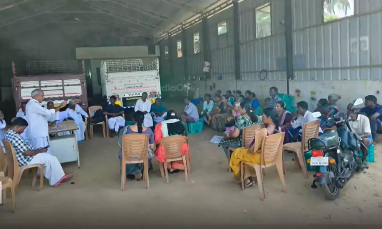 എൻഡിഎയുടെ ഘടകക്ഷിയായതിൽ പ്രതിഷേധം; ട്വന്റി ട്വന്റിയിൽ കൂട്ടരാജി എൻഡിഎയുടെ ഘടകക്ഷിയായതിൽ പ്രതിഷേധം; ട്വന്റി ട്വന്റിയിൽ കൂട്ടരാജി