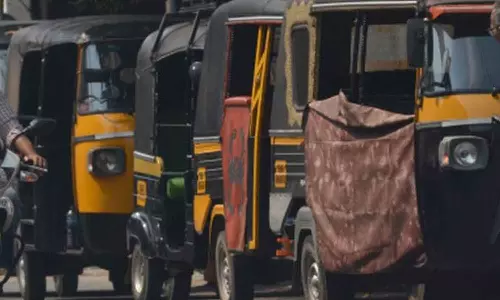 പെട്രോൾ-ഡീസൽ ഓട്ടോയിൽ നിന്ന് ഇലക്ട്രിക്കിലേക്ക് മാറാൻ 40,000 രൂപ ബോണസ്, സ്റ്റാന്റ് ഹൈടെക്കാകും: കെ.എന്‍ ബാലഗോപാല്‍