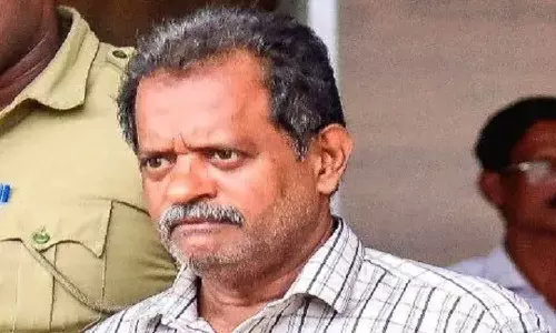 ശബരിമല സ്വർണ കൊള്ള; പ്രഥമദൃഷ്ടിയാൽ ശ്രീകുമാറിനെതിരെ ഒരു തെളിവും എസ്ഐടിക്ക് ഹാജരാക്കാനായില്ല; എസ്.ശ്രീകുമാറിന്റെ ജാമ്യ ഉത്തരവ് മീഡിയവണ്ണിന് ശബരിമല സ്വർണ കൊള്ള; പ്രഥമദൃഷ്ടിയാൽ ശ്രീകുമാറിനെതിരെ ഒരു തെളിവും എസ്ഐടിക്ക് ഹാജരാക്കാനായില്ല; എസ്.ശ്രീകുമാറിന്റെ ജാമ്യ ഉത്തരവ് മീഡിയവണ്ണിന്