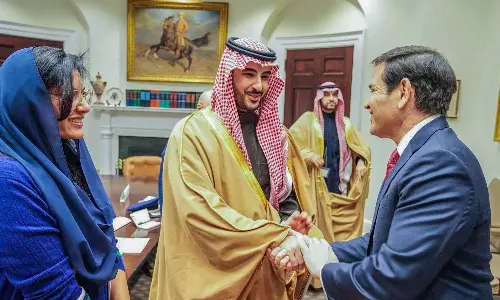 US continues to prepare for war with Iran; Saudi Arabia tries to resolve the issue