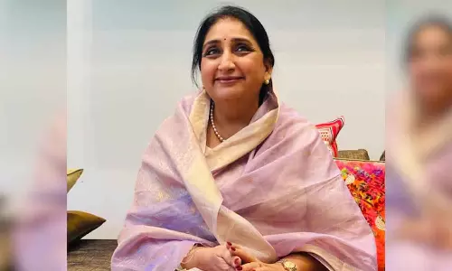 മഹാരാഷ്ട്ര ഉപമുഖ്യമന്ത്രിയായി സുനേത്രയുടെ തിടുക്കപ്പെട്ടുള്ള സത്യപ്രതിജ്ഞ; എൻസിപിയിൽ സംഭവിക്കുന്നതെന്ത്?