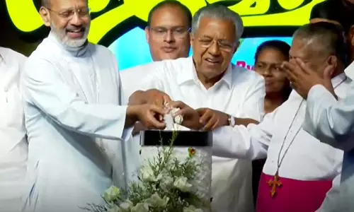 കർഷകർക്കായി എന്നും ശബ്ദമുയർത്തുന്ന വ്യക്തി; താമരശ്ശേരി ബിഷപ്പിനെ പുകഴ്ത്തി മുഖ്യമന്ത്രി