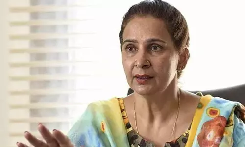 പഞ്ചാബ് കോൺഗ്രസിൽ പൊട്ടിത്തെറി; നവജ്യോത് കൗർ സിദ്ധു പാർട്ടി വിട്ടു