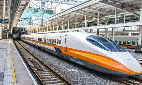 കേരളത്തിന് അതിവേഗ റെയിൽ ഇടനാഴി ഇല്ല