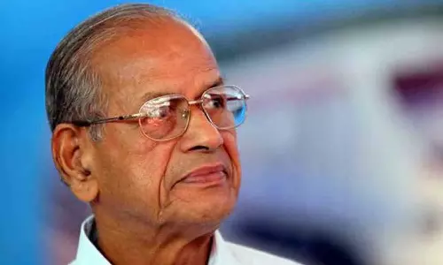 അതിവേഗ റെയിൽപാത പ്രഖ്യാപിക്കേണ്ടത് ബജറ്റിലല്ല; സംസ്ഥാനം പ്രഖ്യാപിച്ച ആർആർടി നടക്കില്ല- ഇ. ശ്രീധരൻ അതിവേഗ റെയിൽപാത പ്രഖ്യാപിക്കേണ്ടത് ബജറ്റിലല്ല; സംസ്ഥാനം പ്രഖ്യാപിച്ച ആർആർടി നടക്കില്ല- ഇ. ശ്രീധരൻ