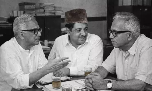 ലക്ഷ്യം കോൺഗ്രസ് ഇതര ജനകീയ സർക്കാർ; കൈകൊടുത്ത് ഇഎംഎസും സിഎച്ചും; അറിയാം 67 ലെ സപ്തകക്ഷിമുന്നണി പരീക്ഷണം