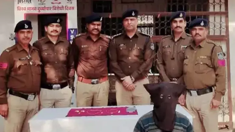 ബി-ടെക് ബിരുദധാരി, ആകര്‍ഷകമായ പെരുമാറ്റം; ജോലി എസി കോച്ചുകളിൽ കയറി മോഷണം, ഒടുവിൽ ഭോപ്പാലിലെ ട്രെയിൻ കള്ളൻ പിടിയിൽ