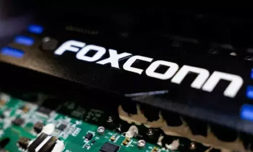 നിർമ്മാണം പൂർത്തിയായി, പ്രവർത്തനം തുടങ്ങി; എന്നിട്ടും രേഖകളിൽ വെറും പറമ്പ്!; ഫോക്‌സ്‌കോണിനെതിരെ പഞ്ചായത്ത്