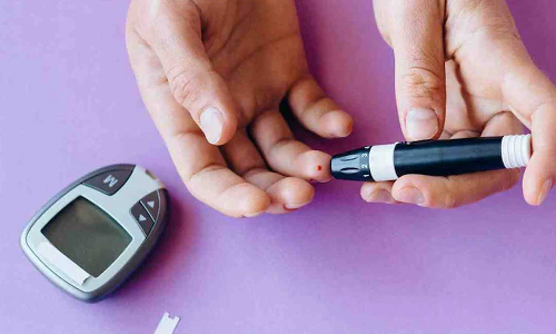 പത്ത് മിനിറ്റ് മാറ്റിവെക്കാനുണ്ടോ?; കഠിനമായ ഡയറ്റോ വ്യായാമമോ ഇല്ലാതെ ബ്ലഡ് ഷുഗര്‍ കുറക്കാന്‍ മാര്‍ഗമുണ്ട്...