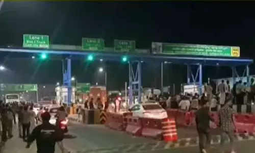 അരിക്കാടിയിൽ ഇനി ടോൾ ഇല്ല; തീരുമാനം അറിയിച്ച് മന്ത്രി