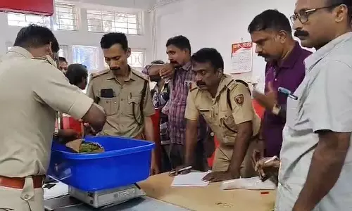 പാഴ്‌സലായി എത്തിയ കഞ്ചാവ് പിടികൂടി; രണ്ടു പേർ പിടിയിൽ