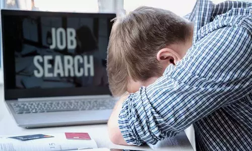 ജോലി അന്വേഷിക്കുന്നവരാണോ നിങ്ങൾ? ഈ എട്ട് കാര്യങ്ങൾ അറിയാതെ പോകരുത്