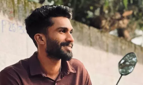 തുമ്പിക്കൈ കൊണ്ട് വെള്ളത്തിൽ അടിച്ചു താഴ്ത്തി; തിരുവനന്തപുരം കാപ്പുകാട് ആന പാർക്കിൽ ആനയുടെ ആക്രമണത്തിൽ പാപ്പാൻ മരിച്ചു