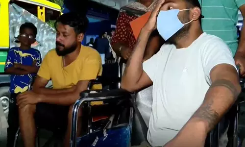 മദ്യത്തിന്‍റെ മണമുണ്ടായിരുന്നു,ഒന്നും ചെയ്യല്ലേയെന്ന് പറഞ്ഞപ്പോള്‍ ഇടിക്കുകയായിരുന്നു; വൈപ്പിൻ ബീച്ചിൽ നടക്കാനിറങ്ങിയ യുവാക്കളെ പൊലീസ് സംഘം മര്‍ദിച്ചതായി പരാതി