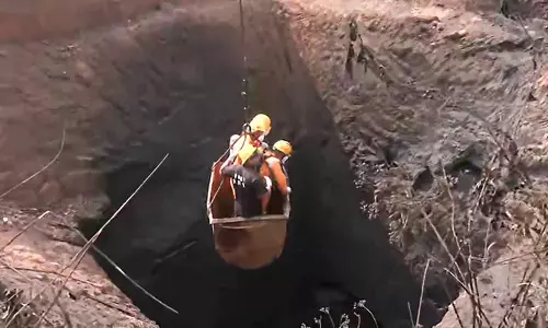 അനധികൃത കർക്കരി ഖനിയിൽ സ്‌ഫോടനം; 18 തൊഴിലാളികൾക്ക് ദാരുണാന്ത്യം