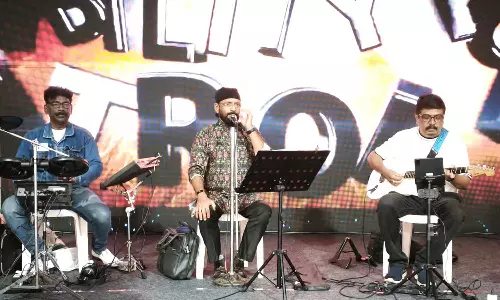 ഗസൽ സംഗീതരാവും സൃഷ്ടിപരമായ സംവാദങ്ങളും; റെൻഡർ കേരള ഡിസൈൻ ഫെസ്റ്റിവലിന്റെ രണ്ടാം ദിനം