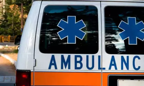 റോഡ് ടാർ ചെയ്തില്ല: മഹാരാഷ്ട്രയില്‍ മൃതദേഹം പാതിവഴിയിൽ ഉപേക്ഷിച്ച് ആംബുലൻസ് ഡ്രൈവർ