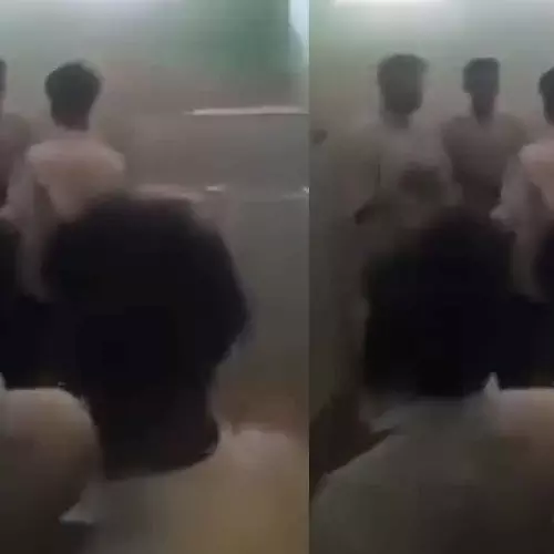 സ്‌കൂളിന്റെ ശുചിമുറിയിൽ വിദ്യാർഥിക്ക് സഹപാഠികളുടെ ക്രൂരമർദനം