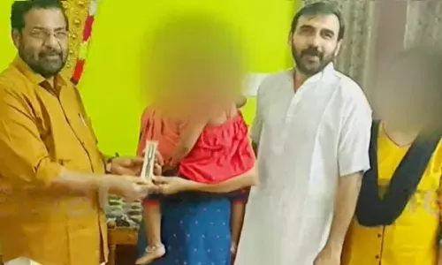 പോറ്റിയുടെ വീട്ടിൽ ഒന്നിലേറെ തവണ പോയി;  കടകംപള്ളിയുടെ വാദം പൊളിയുന്നു -ചിത്രങ്ങൾ പുറത്ത്‌