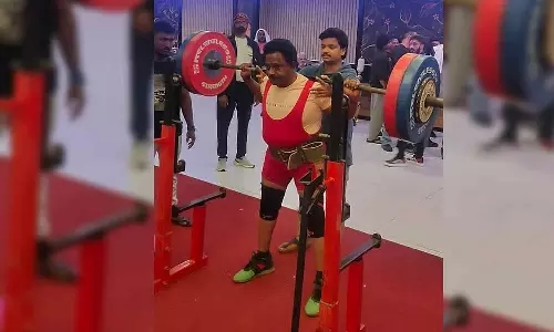 പ്രായം വെറും നമ്പറല്ലേ? ; ഇതാ ഒരു 63-കാരൻ സൂപ്പർമാൻ