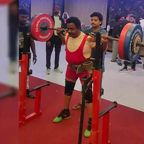 പ്രായം വെറും നമ്പറല്ലേ? ; ഇതാ ഒരു 63-കാരൻ സൂപ്പർമാൻ